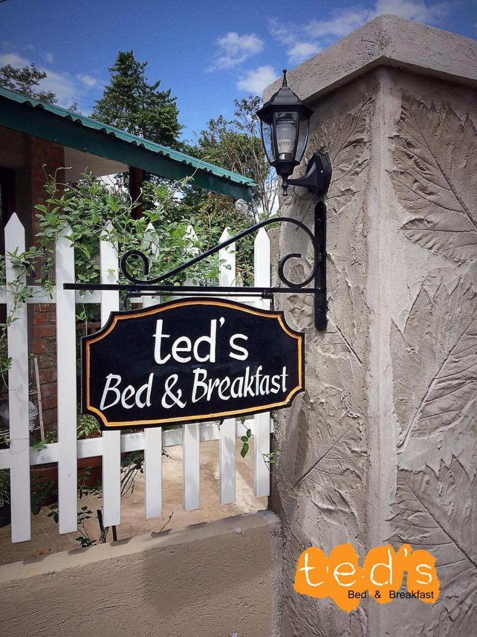 Ted'S Bed And Breakfast Santa Cruz  Exterior photo